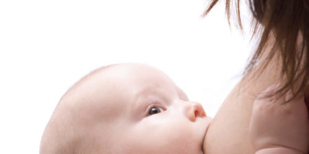 Allaiter mon bébé : quand utiliser le tire-lait ?
