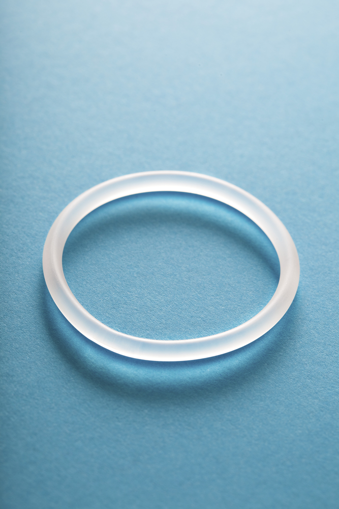 Contraception hormonale : qu'est-ce que l'anneau vaginal et comment  fonctionne-t-il ?